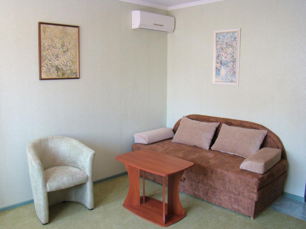 Mini-Hotel In Odessa Yard Exteriér fotografie